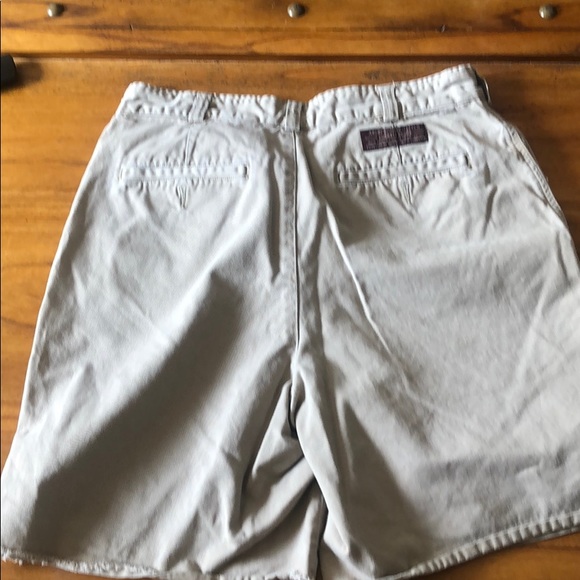 Shorts - Picture 3 of 3